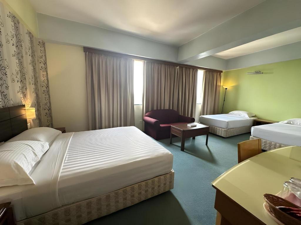 Klang Histana Hotel Exteriör bild