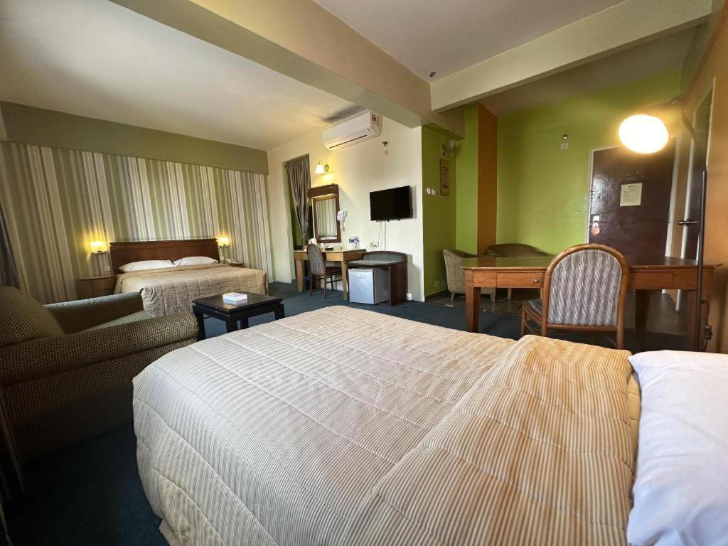 Klang Histana Hotel Exteriör bild
