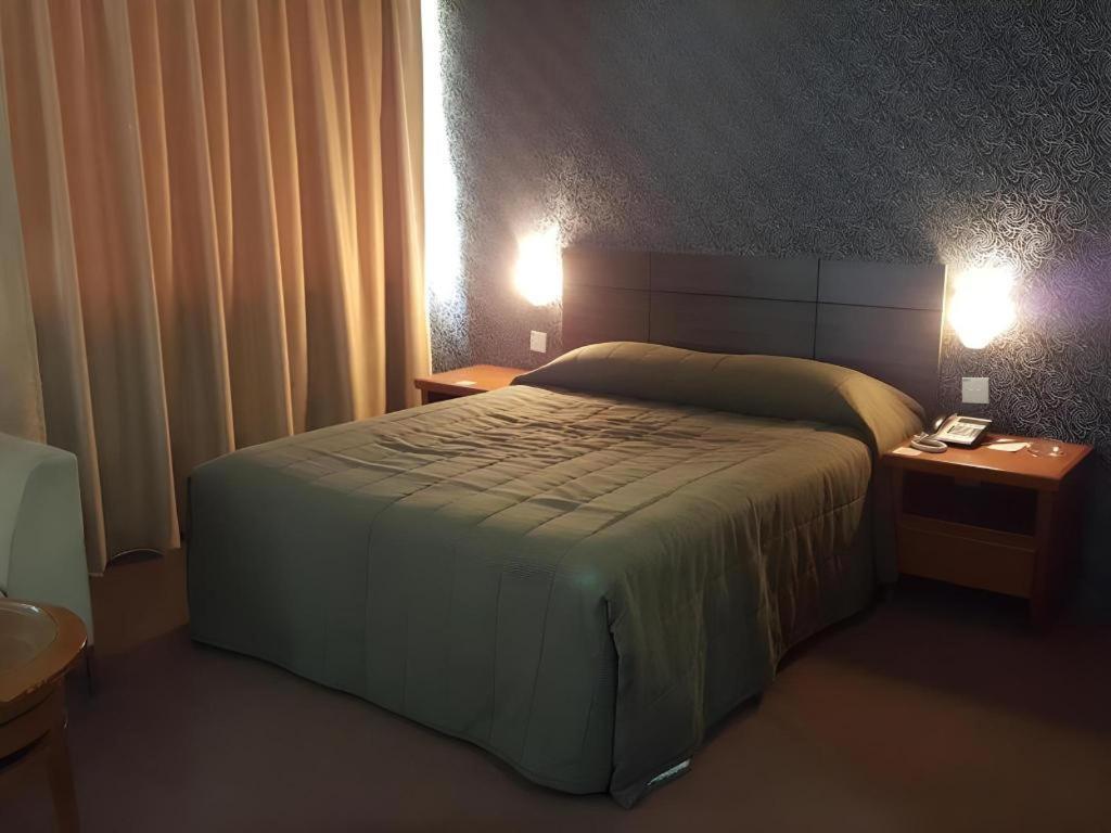 Klang Histana Hotel Exteriör bild
