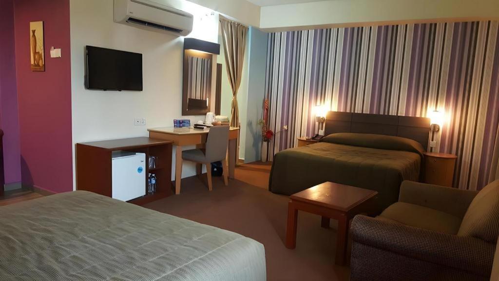 Klang Histana Hotel Exteriör bild