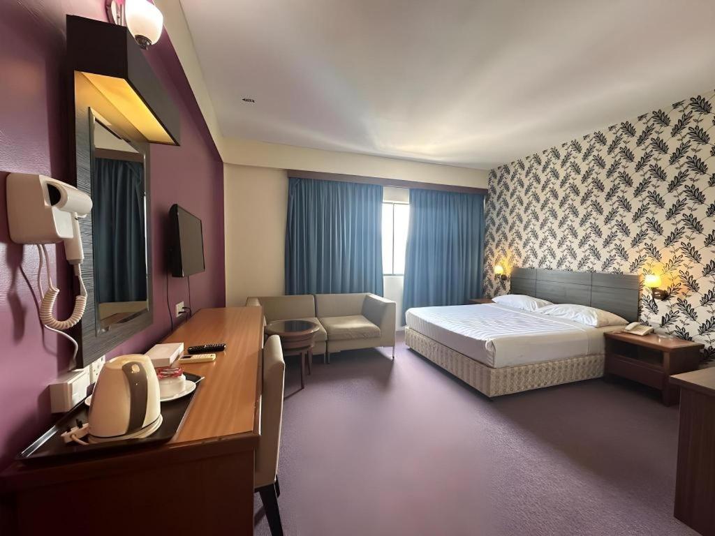 Klang Histana Hotel Exteriör bild